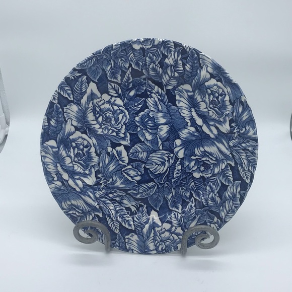 Decorative blue and white floral plate - Picture 3 of 3